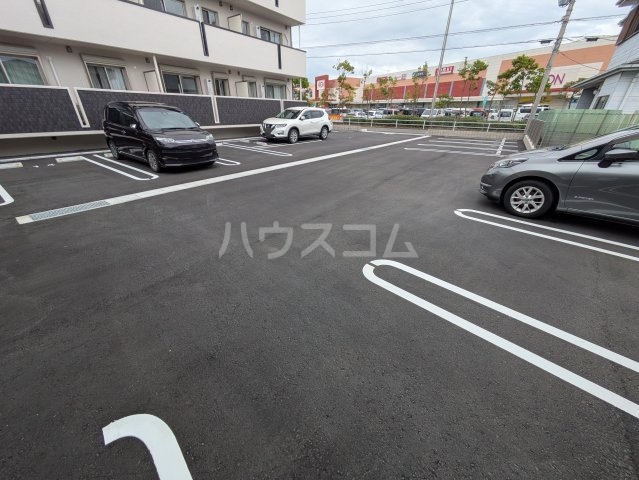 21/29 駐車場