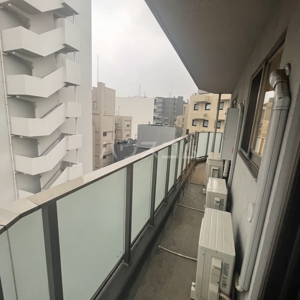 13/30 バルコニー