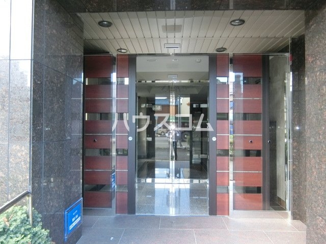 17/25 エントランス