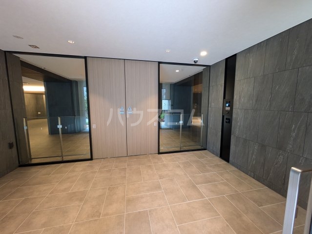 14/24 エントランス