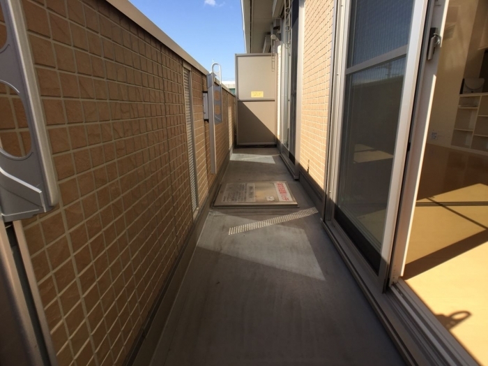 19/28 バルコニー