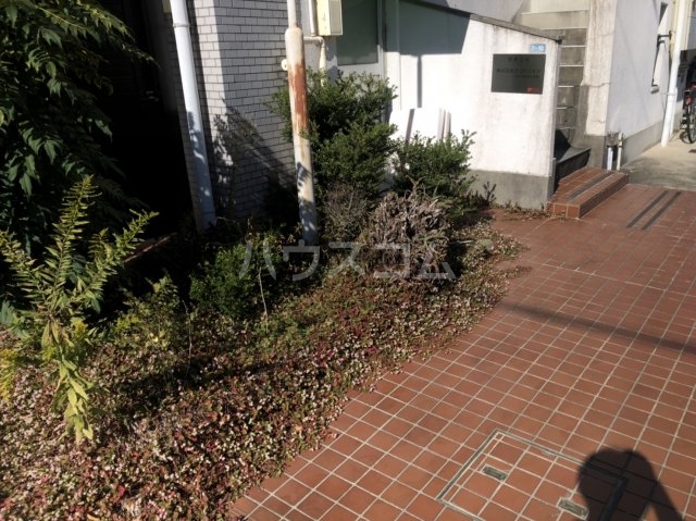 2/10 エントランス