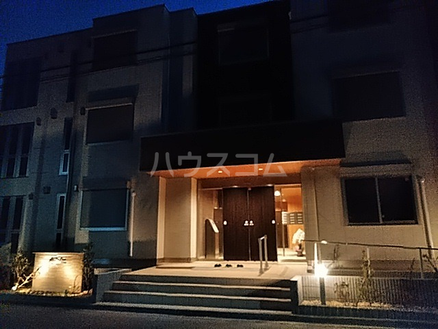 2/30 外観