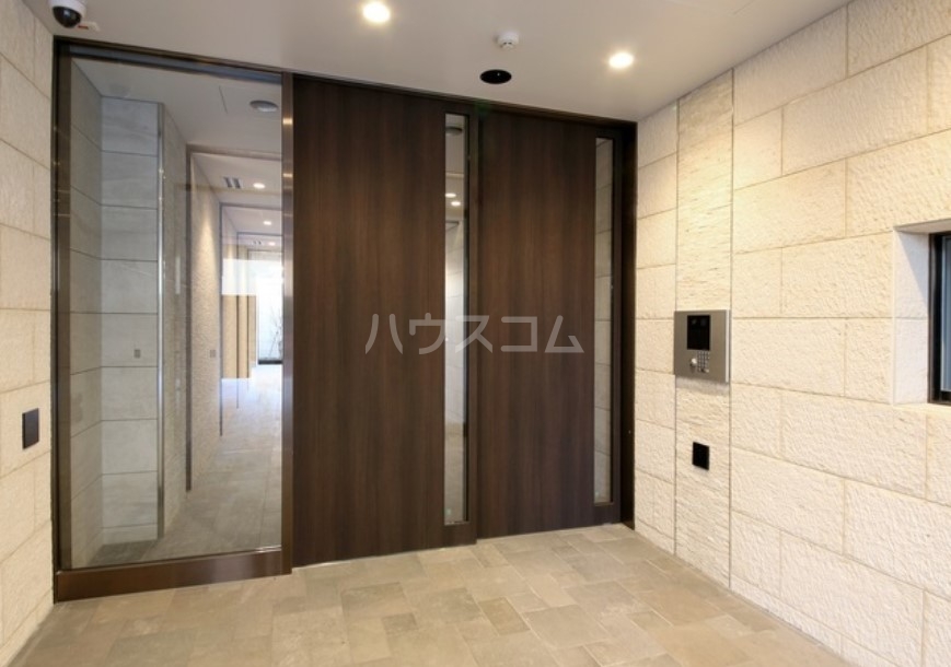 15/25 エントランス