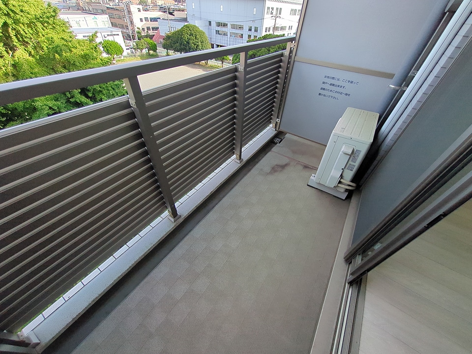 20/30 バルコニー