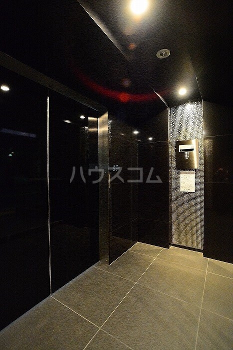 17/21 エントランス