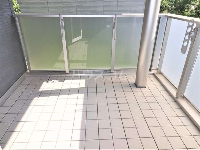 23/30 バルコニー