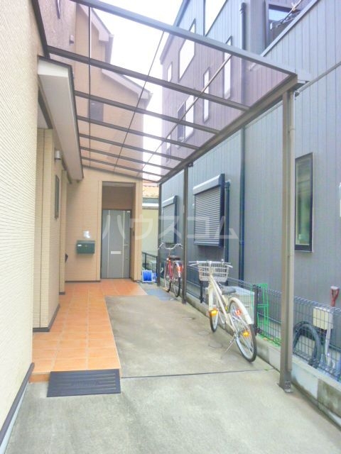 15/25 エントランス