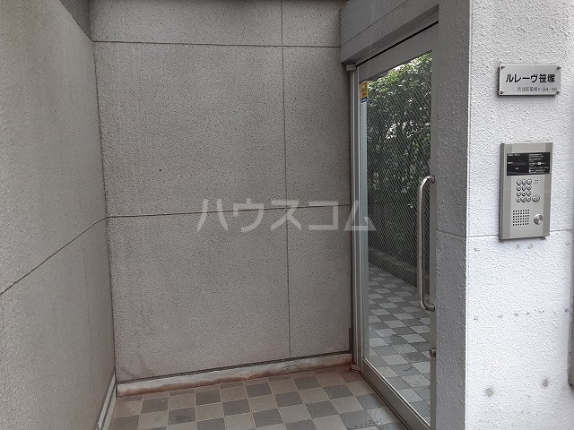 25/30 エントランス