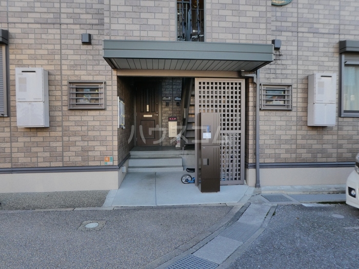 2/10 エントランス