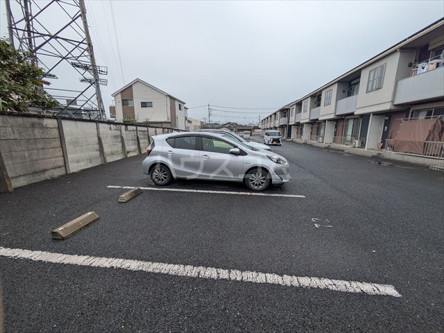 21/28 駐車場