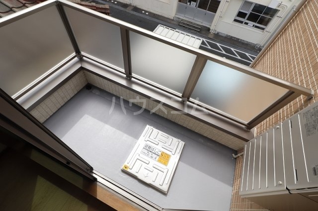 19/23 バルコニー