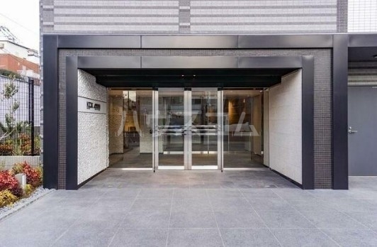 14/21 エントランス