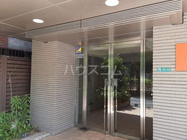 22/30 エントランス