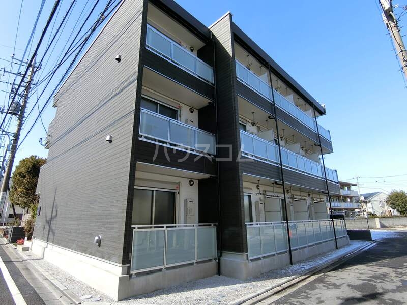 14/22 エントランス