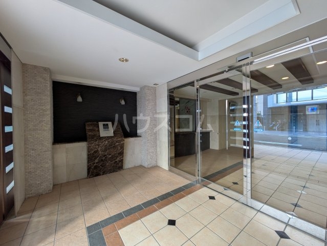 15/25 エントランス