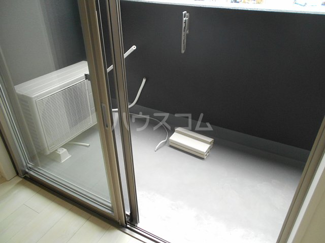 16/23 バルコニー