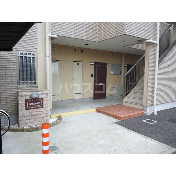 14/19 エントランス