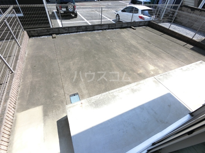 15/27 バルコニー