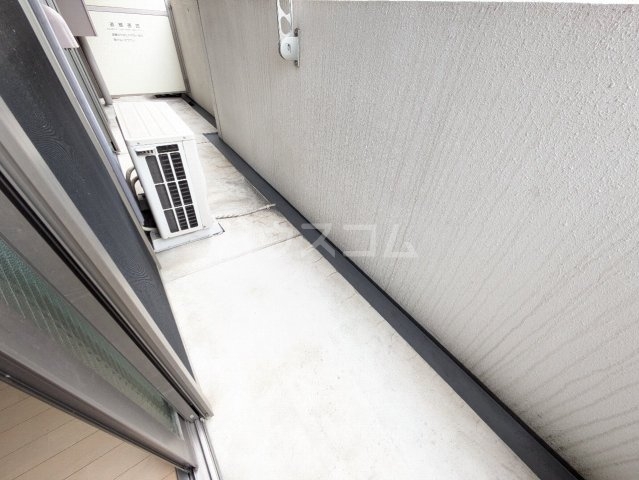 17/30 バルコニー