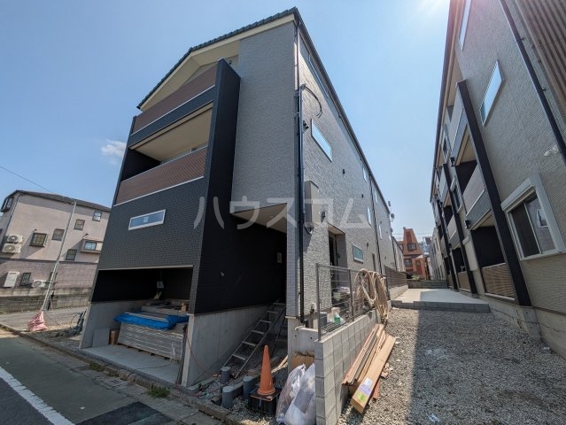 17/20 エントランス