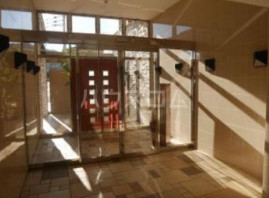 14/17 エントランス