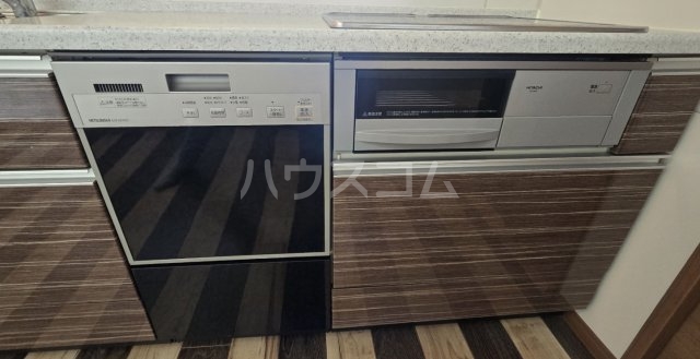 26/27 エントランス