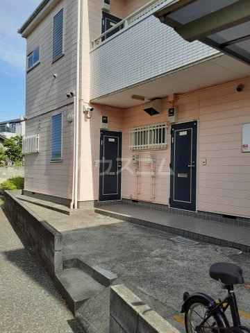 22/29 エントランス