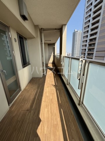 23/30 バルコニー