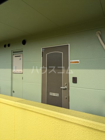 26/30 エントランス