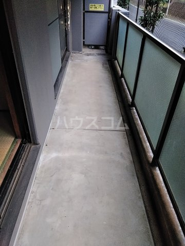 19/30 バルコニー