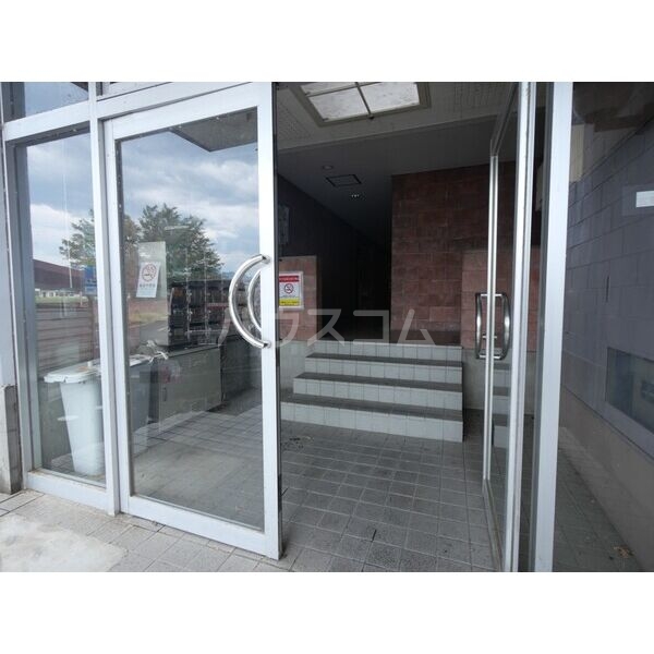 1/3 エントランス