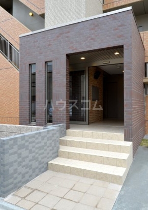 15/24 エントランス