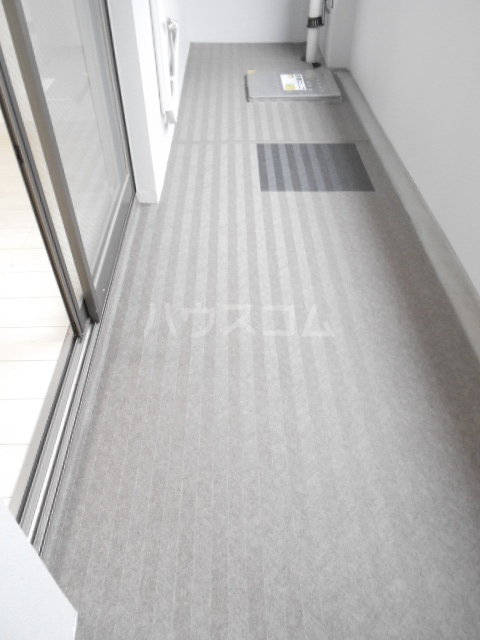 16/27 バルコニー