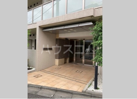 15/19 エントランス