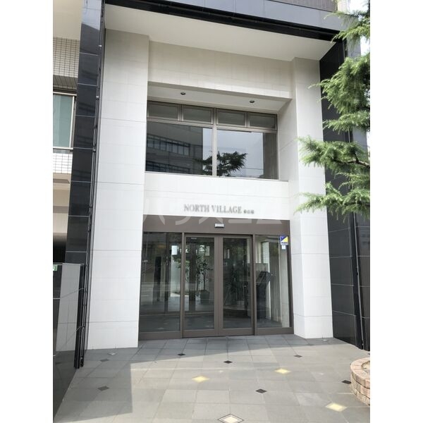 26/30 エントランス