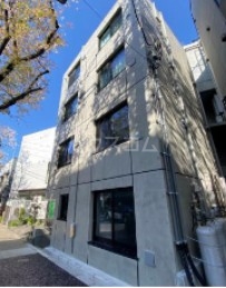 13/13 エントランス