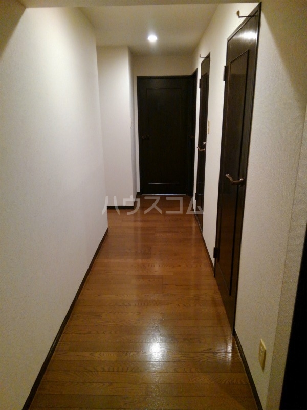 18/18 エントランス