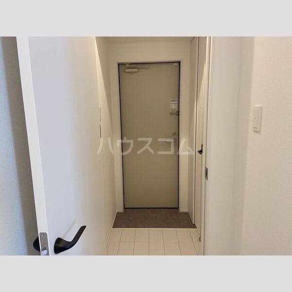 3/22 玄関
