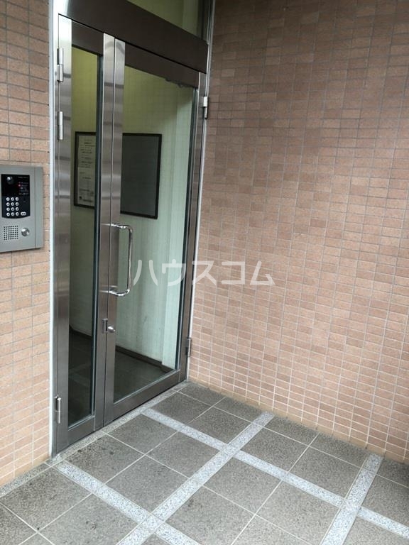 17/22 エントランス