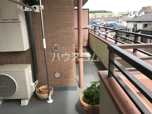 15/22 バルコニー