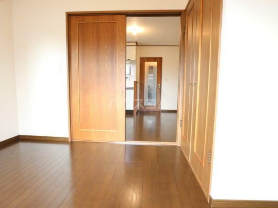 16/25 エントランス