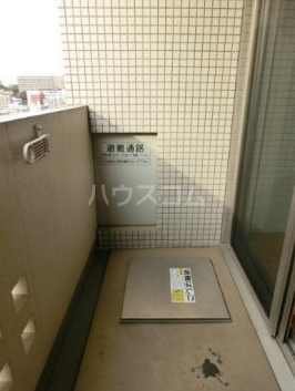 13/23 バルコニー