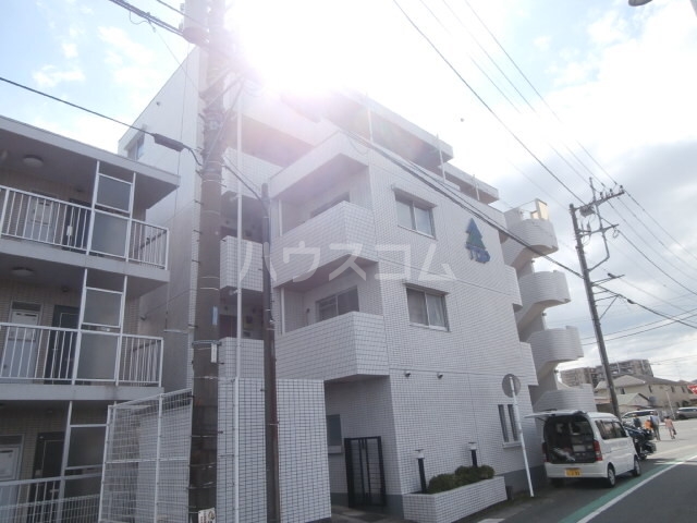 23/30 エントランス