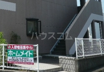 18/22 エントランス