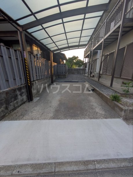 3/7 駐車場