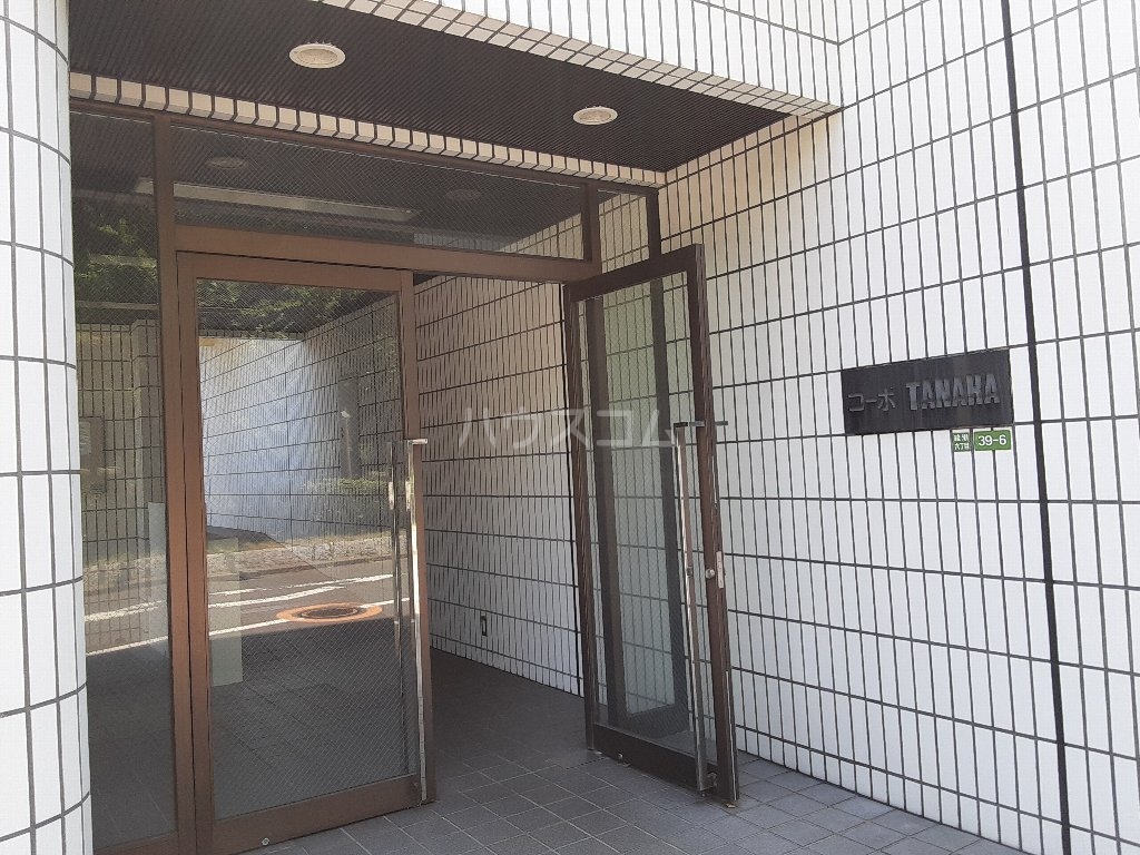 29/30 エントランス