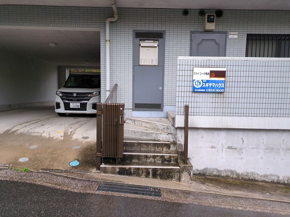 29/30 エントランス