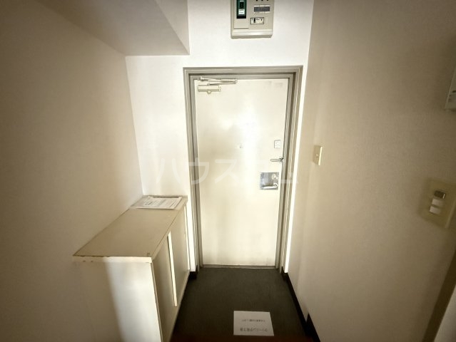 14/30 玄関