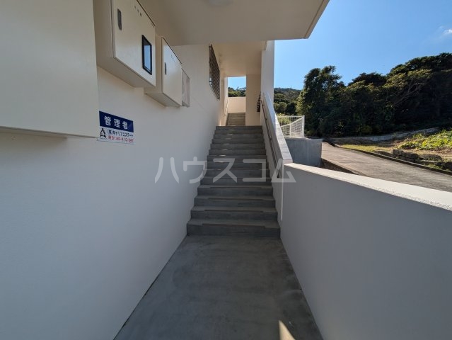 15/19 エントランス